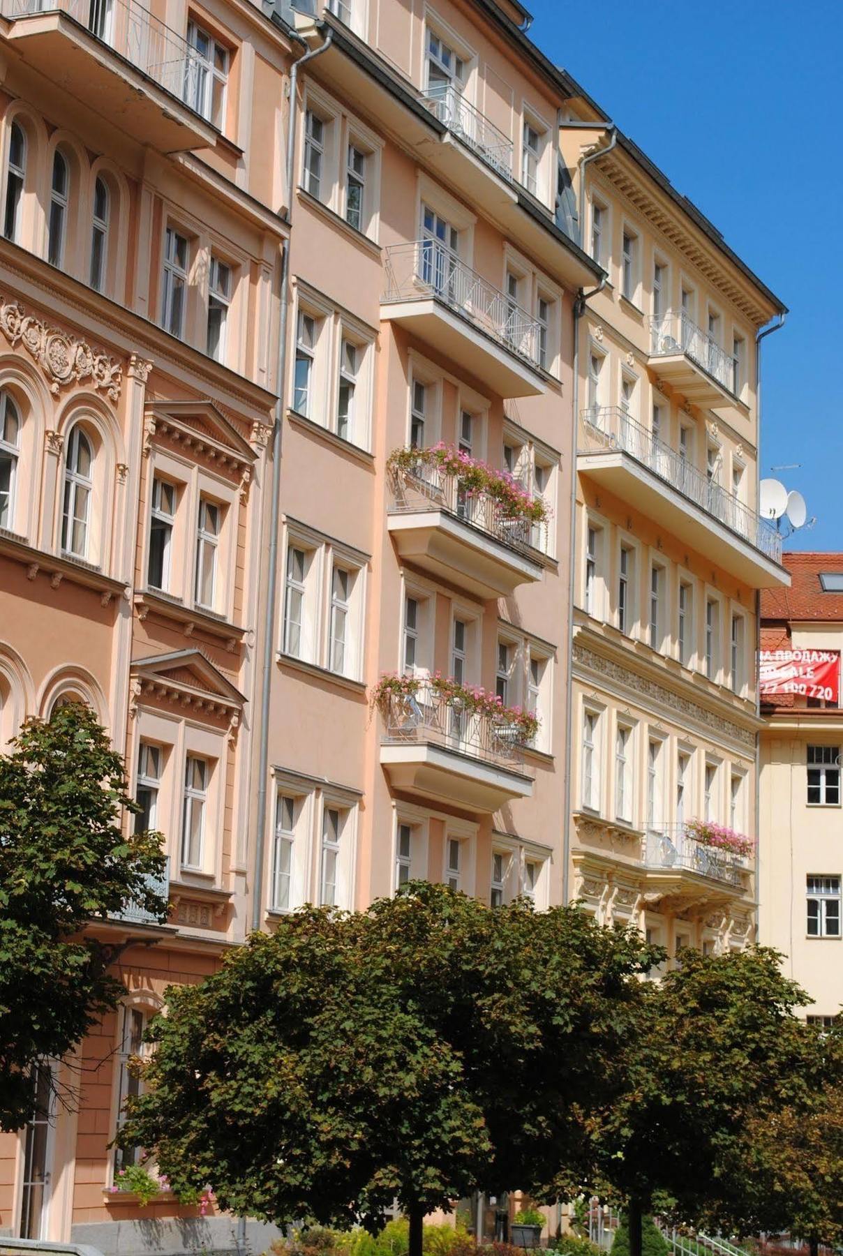 Hotel Venus à Karlovy Vary Extérieur photo